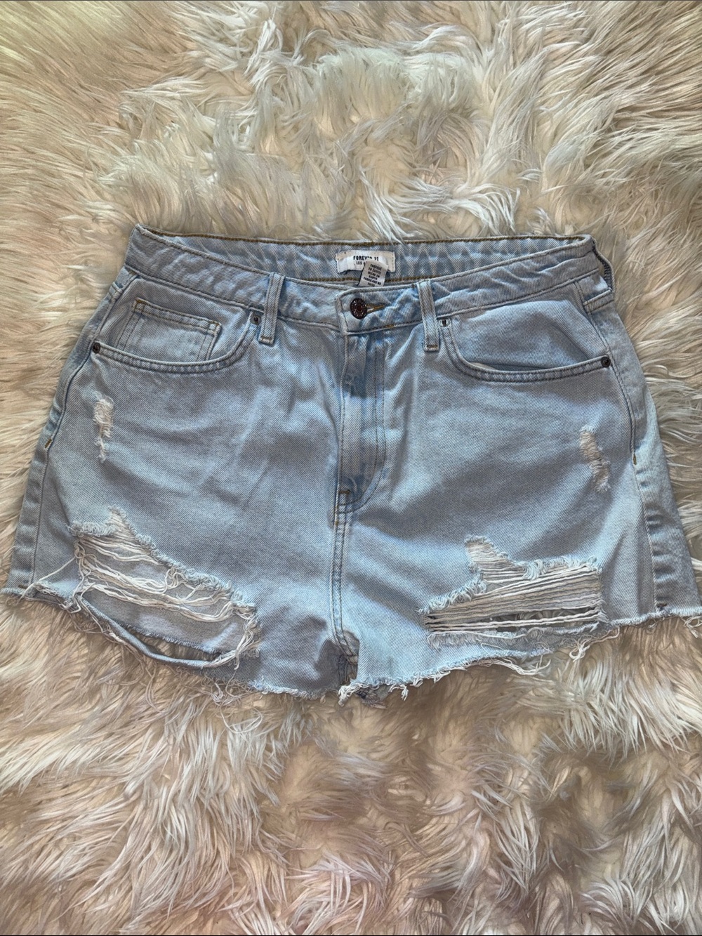 5 for $25🎈forever 21 distressed shorts